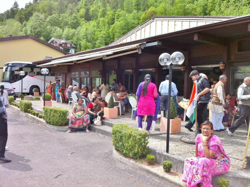 The River Village Interlaken Buitenkant foto